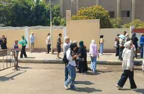 طلاب الثانوية العامة بالقليوبية يؤدون امتحان «الفيزياء والتاريخ» | المصري اليوم
