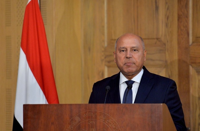 "لا ببقائك خير ولا في رحيلك ندم".. هجوم عنيف على وزير مصري بسبب قرض جديد