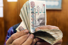 الجنيه يواصل ارتفاعه أمام الدولار بالبنوك المصرية