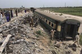 باكستان تسجل نحو 537 حادث قطارات خلال الأعوام الـ5 الماضية