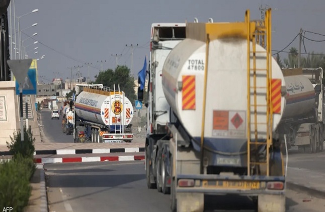 إكسترا نيوز: 8 سيارات وقود عبرت اليوم إلى قطاع غزة  