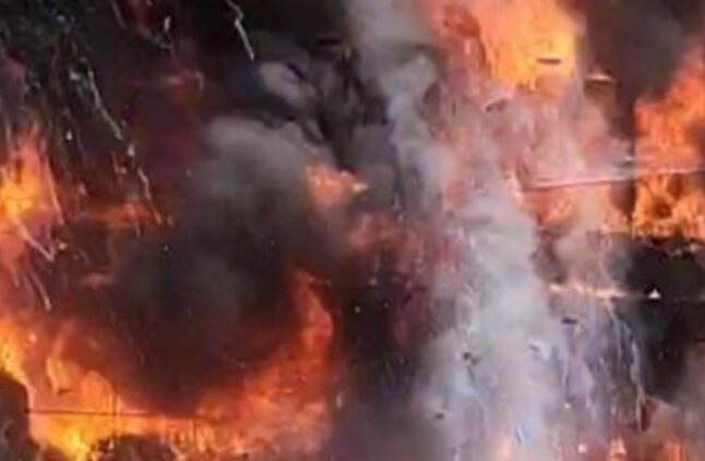 السيطرة على حريق اندلع داخل مخزن فى الجمالية دون إصابات - اليوم السابع
