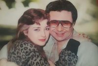 تزوجت من المخرج مراد منير
