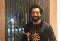 وتوّج صلاح  بجائزة أفضل لاعب في أفريقيا مرتين ليصبح المصري الأول الذي يحصل على الجائزة أيضًا في التاريخ 
