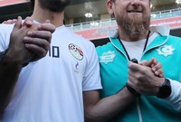 استقبل قديروف صلاح أثناء معسكر المنتخب المصري لفعاليات كأس العالم في الشيشان ومنحه حق المواطنه الفخرية
