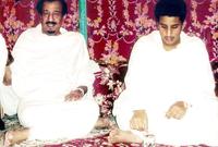 الملك سلمان ملك السعودية وابنه الأمير محمد بن سلمان ولي العهد