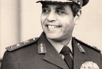 
اللواء محمد علي فهمي .. أول قائد لقوات الدفاع الجوي وقد تمت ترقيته بعد الحرب إلى رتبة فريق وظل بمنصبه حتى نهاية عام 1974 ثم عين في منصب رئيس الأركان "1975-1978"




