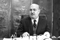ترقى بعدها لمنصب وزير الخارجية "1980-1984" ثم أصبح رئيس وزراء مصر "1984-1985" ثم تقاعد بعدها حتى وفاته عام 1993 
