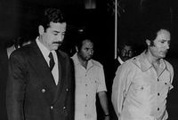 صدام والقذافي في شبابهم 