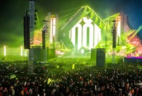 وشارك فيه أكثر من 100 فنان و DJ من مختلف دول العالم، وحضر فعالياته أكثر من 200 ألف زائر.
