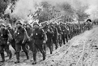 لتبدأ شرارة الحرب بين النمسا وحليفتها ألمانيا ضد صربيا وحليفتها روسيا ثم تزداد عدد الدول المشاركة في الحرب لتصبح بالشكل التي عرفت به الحرب العالمية الأولى 
