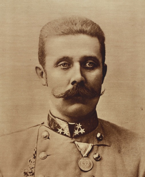 اغتيال الأرشيدوق النمساوي فرانز فرديناند أدى إلى اندلاع الحرب العالمية الأولى 

