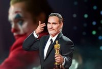 خواكين فينيكس يحصد جائزة أفضل ممثل عن دوره في فيلم Joker