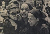 شيريهان تبكي في جنازة شقيقها عمر خورشيد 