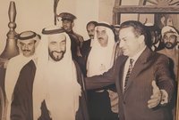 سعى حينها مبارك لحل الأزمة بين البلدين برفقة الشيخ زايد حاكم دولة الإمارات
