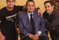 دائمًا ما ينشر حفيد مبارك صور لجده وبالأخص في فترة محاكمته 