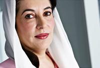 بينظير بوتو.. رئيسة وزراء باكستان مرتين وهي أول امرأة في بلد مسلم تشغل منصب رئيس الوزراء