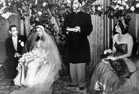  في 10 مايو من عام 1950، تزوج رياض غالي من الأميرة فتحية زواج مدني في مدينة سان فرانسيسكو وكان عمر الأميرة في ذلك الوقت 20 عاما