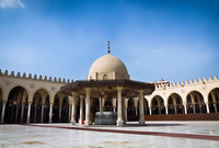 أصبح مسجد عمرو بن العاص أول مسجد يقام في أفريقيا ورابع مسجد يتم تأسيسه في الإسلام 
