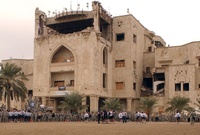 تعرض القصر للقصف بالطائرات بشدة أثناء حرب غزو العراق في عام 2003 من قبل القوات الأمريكية