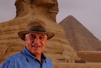عمل حواس أيضًا على تنشيط السياحة المصرية واسترجاع الصورة التاريخية المصرية من خلال استقطاب عدد كبير من المشاهير الأجانب واصطحابهم في جولات سياحية داخل المواقع الأثرية
