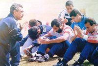 ثم كمساعد في الفريق الأولى حتى عام 1977، لينتقل بعد ذلك إلى نفس المنصب لموسم واحد في اتحاد جدة السعودي
