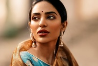 سوبهيتا دوليبالا، عارضة أزياء وممثلة هندية تبلغ 28 عامًا 
