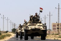 ويمتلك الجيش المصري عدد أفراد يقارب النصف مليون جندي، بجانب قوات احتياط تقارب النصف مليون جندي أيضًا
