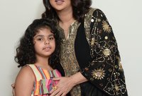 نوال الكويتية مع ابنتها حنين
