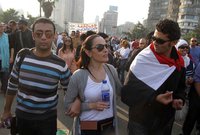 ظهرت مرة أخرى عام 2011 في ميدان التحرير، إبان ثورة 25 يناير ومعها ابنتها لمعارضة النظام وإسقاط مبارك، وظلت معتصمة بالميدان حتى تنحي مبارك