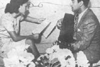 في عام 1931 اتجهت لمشاركة أخيها فريد الغناء في صالة ماري منصور بمصر بعد تجربتها بجانب والدتها في حفلات الأفراح حتى سطع نجمها في سماء الفن.
