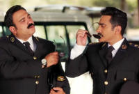 لم يتوقع أحد أن الفنان الكوميدي أكرم حسني كان ضابط شرطة	 