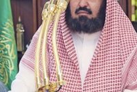 وكان الرئيس العام لشؤون المسجد الحرام والمسجد النبوي عبد الرحمن بن عبدالعزيز السديس، اطلع على حامل المكريفونات الجديد
