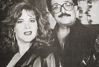  سمير غانم و دلال عبد العزيز
من أشهر و أنجح الزيجات الفنية، حيث تزوجا بعد لقائهما في مسرحية ’’أهلاً يا دكتور’’ عام 1981 
