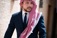 من موليد 28 يونيو 1994 ، هو أكبر أبناء الملك عبد الله الثاني والملكة رانيا العبد الله
