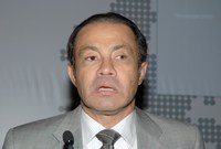 في 6 أبريل 2020 توفي رجل الأعمال المصري منصور الجمال بعد بإصابته بفيروس كورونا
