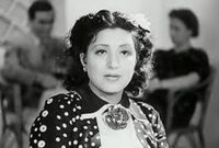 بدأت في فيلم "ابنتي" عام 1944 مع الفنانة عزيزة أمير، وجسدت في الفيلم دور ابنتها 