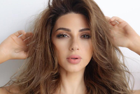 بسب نجاح استعراضاتها لقبت ميريام فارس بـ «ملكة المسرح»، كما أطلق عليها بعض رواد مواقع التواصل الاجتماعي لقب «شاكيرا العرب»