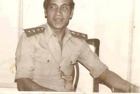 الصحفي والكاتب الساخر جلال عامر، تخرج في الكلية الحربية وكان ضابطًا بالقوات المسلحة وكان برتبة نقيب خلال فترة الحرب