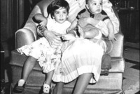 في عام 1975 رزقت الملكة علياء بطفلها الثاني الأمير علي الذي ولد في 23 ديسمبر ولكن لم يمهلها القدر الوقت المناسب لتربية اطفالها الصغار