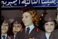 وعند عودتها إلى الأردن، عملت في دائرة العلاقات العامة في الخطوط الملكية الأردنية وطلب منها الملك حسين،الإشراف على الاستعدادات للمهرجان الدولي الأول للتزلج على الماء الذي أقيم في مدينة العقبة الساحلية في سبتمبر 1972