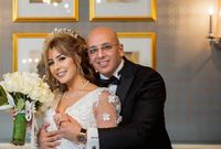 تزوجت الفنانة المغربية جنات عام 2017 من المحامي محمد عثمان، وكان حفل الزفاف ضخم حضره العديد من نجوم الفن في العالم العربي
