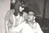 تعرّفت شويكار بعد ذلك إلى فؤاد المهندس عن طريق الصدفة بعد ترشيحها في مسرحية "السكرتير الفني" عام 1963