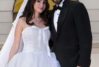 تزوج الفنان يوسف الشريف من إنجي علاء عام 2009 
