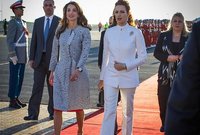 لقطات لها مع الملكة رانيا زوجة ملك الأردن 