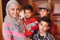 وذكرت تقارير صحفية أنها تزوجت 4 مرات وآخرها زواجها من محمود مالك ( شقيق رجل الاعمال حسن مالك ) وانجبت 5 ابناء
