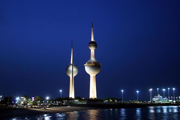 هي ثلاثة أبراج على ساحل الخليج العربي في مدينة الكويت في منطقة تسمى رأس عجوزة