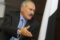 دخل صالح في عدة حروب مع الحوثيين في الفترة من 2004 حتى 2010 باعتبارهم قوة خارجة على القانون وتسعى لإقامة نظام الإمامة، وكانت الحكومة السعودية تدعمه.


