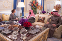 اجتماع بن سلمان مع رئيسة اليونيسكو لاستعراض المبادرات السعودية في الجانب الثقافي، والتعاون  مع اليونسكو. 