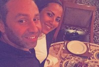 حازم وزوجته أثناء تناول العشاء في إحدى الليالي